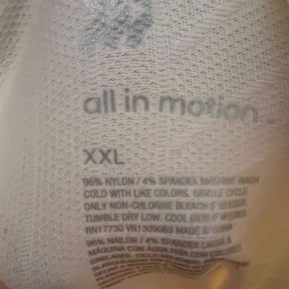 NWT All In Motion Long Sleeve - Picture 5 of 5